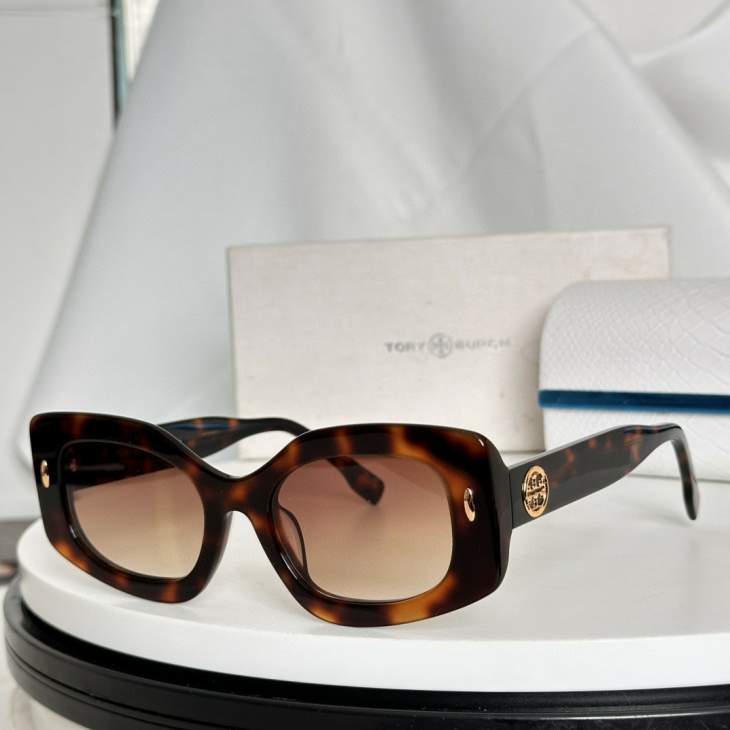 Picture of Jimmy Choo Sunglasses _SKUfw71367772fw